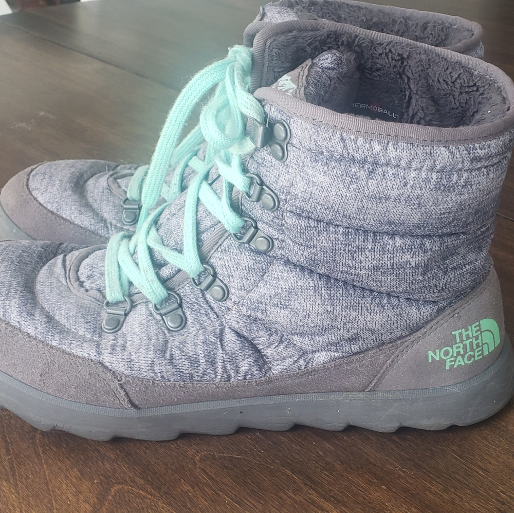 Grey North Face Boots - low price